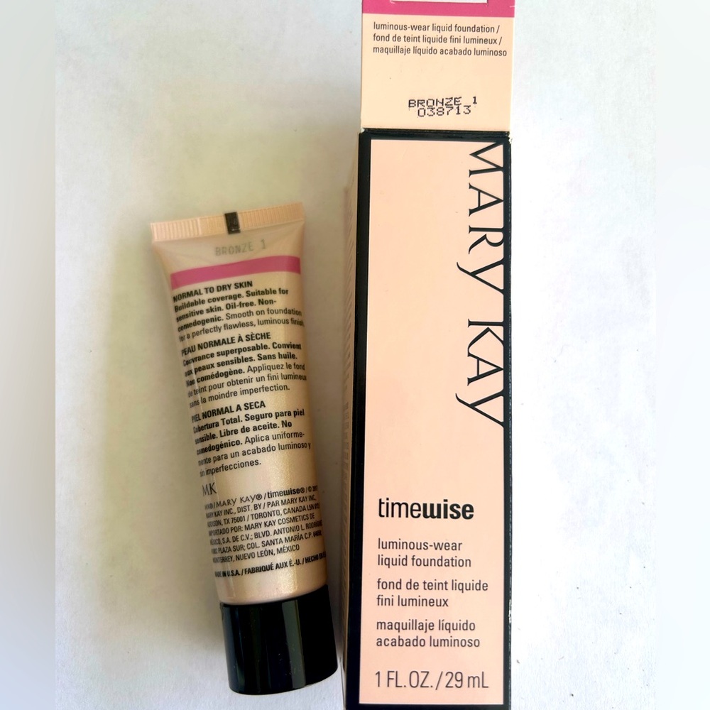 Mary Kay Timewise Luminous-Wear Liquid Foundation in Bronze 3 color